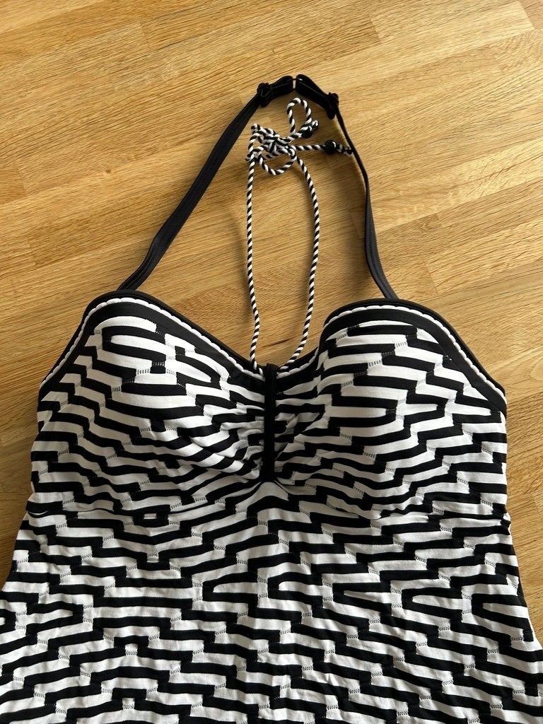 Marlies Dekkers maat 80D takini bikini zwart wit 2174, Kleding | Dames, Badmode en Zwemkleding, Marlies Dekkers, Zwart, Marlies Dekkers