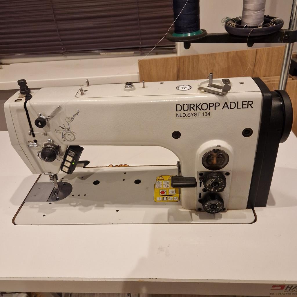 Durkopp adler 271 , snelnaaier,  240volt, Ophalen of Verzenden, Zo goed als nieuw, Lockmachine, Overige merken