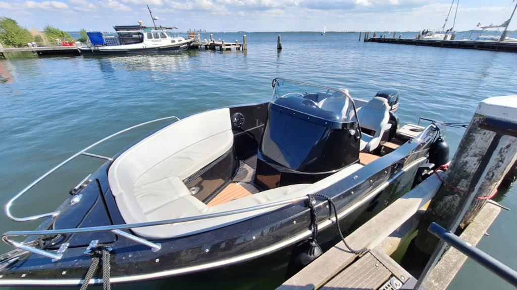 King 550 speedboot / consoleboot - 150pk suzuki outboard, Ophalen, 120 tot 200 pk, Zo goed als nieuw, Buitenboordmotor