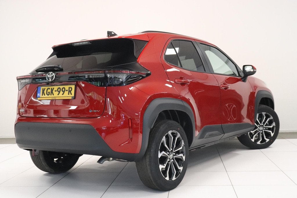 Toyota Yaris Cross 1.5 Hybrid 130 Dynamic | Nieuw! | Dodehoe, Auto's, Toyota, Stof, Met garantie (alle), 23 km/l, 1490 cc