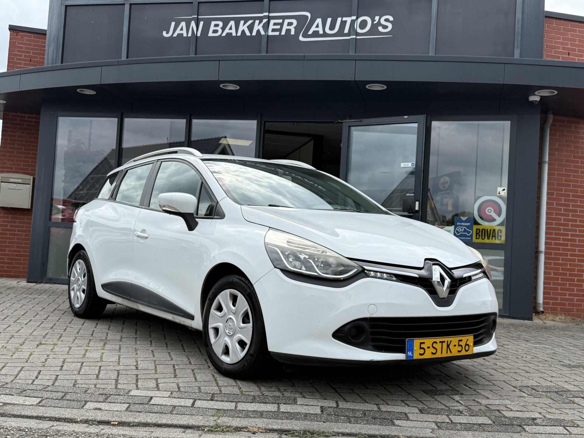 Renault Clio Estate 1.5 dCi ECO Expression  Navigatie, Voorwielaandrijving, Stof, Gebruikt, Zwart
