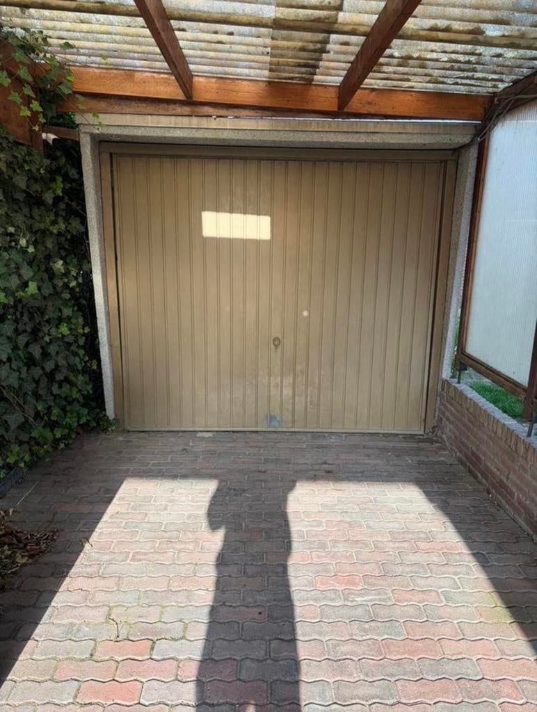 Gratis af te halen: Betonnen prefab garage / schuur, Ophalen of Verzenden, Overige typen