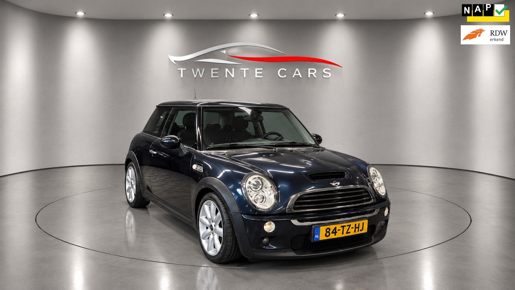 Mini Mini Cabrio 1.6 Cooper S Chili | Harman | Xenon | Leder, Auto's, Voorwielaandrijving, Gebruikt, Zwart, 4 cilinders