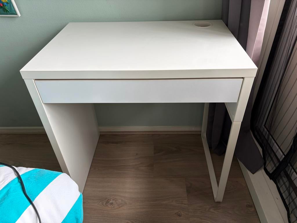 IKEA Micke Bureau / Computertafel wit, Ophalen, 50 cm, Zo goed als nieuw, IKEA