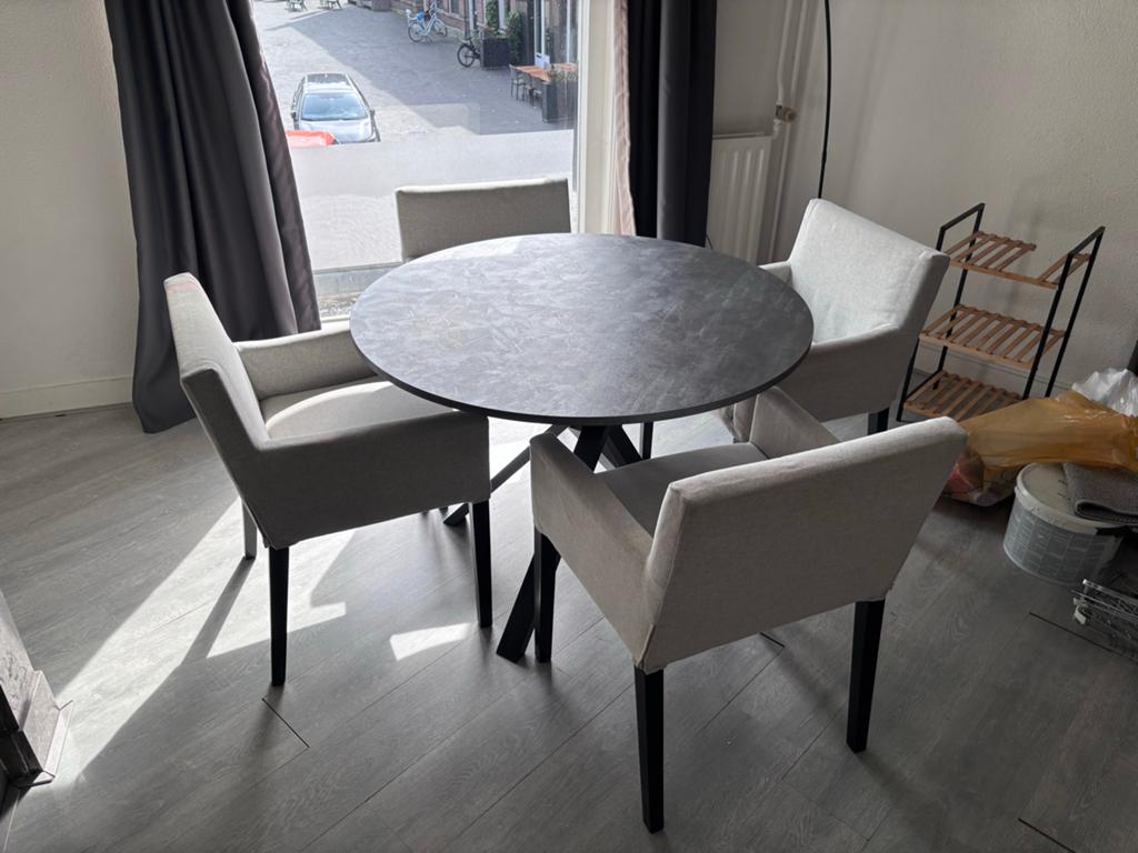 Elegante eetkamerstoelen met extra hoes, Ophalen, Gebruikt, Vier, Stof