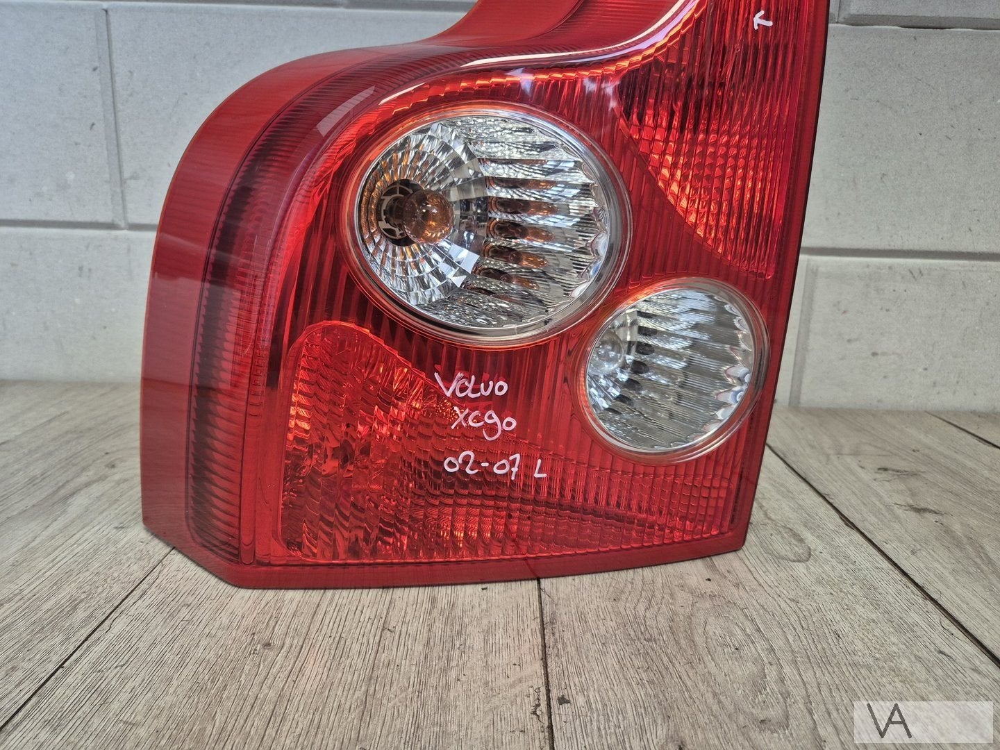 Achterlicht links van Volvo XC90 2002 - 2007 klein plekje, Auto-onderdelen, Gebruikt, -, -, Ophalen of Verzenden