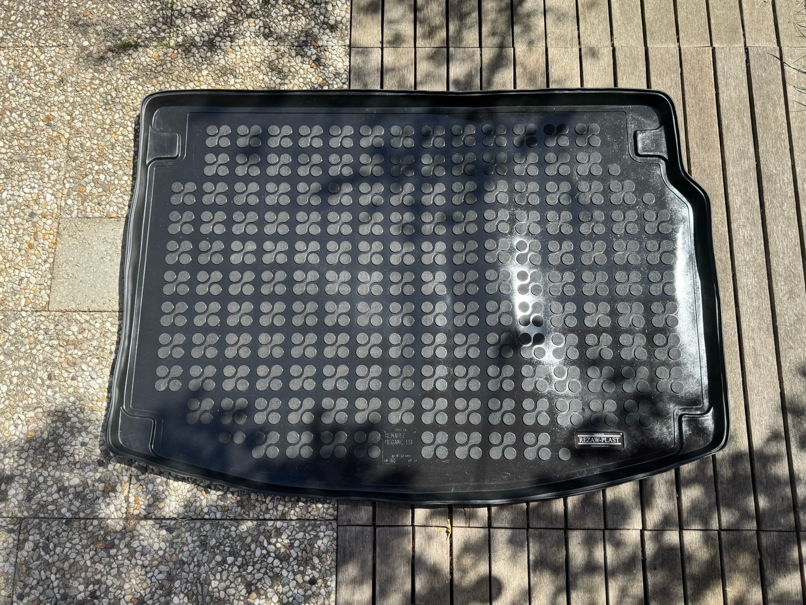 Renault Megane III | Rubber kofferbakmat | Rand 3cm | ZGAN!, Ophalen, Zo goed als nieuw