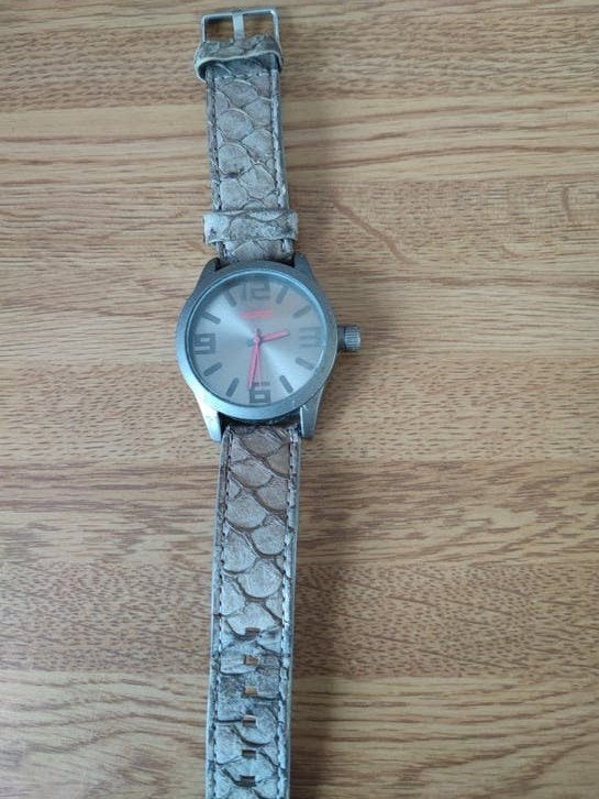 Ooozoo Design Horloge met Leren Bandje - Gebruikt, Overige merken, Polshorloge, Ophalen of Verzenden, Leer