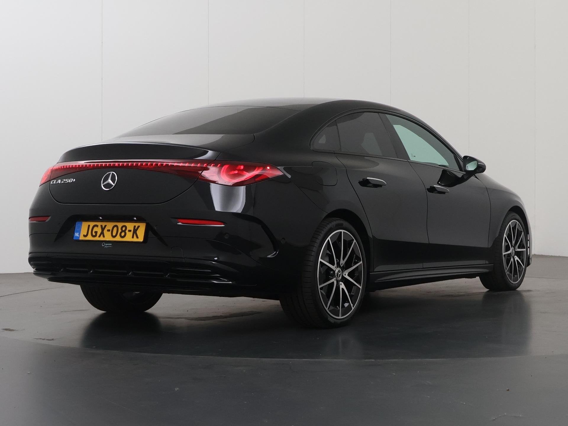 Mercedes-Benz CLA-klasse 250+ Launch Edition 85.5 kWh | Pano, Auto's, Achterwielaandrijving, Zwart, 743 km, Origineel Nederlands