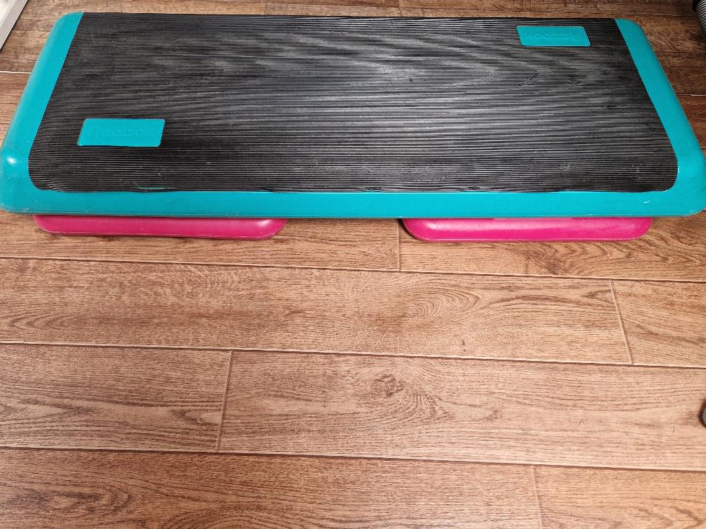 aerobic step bank, Sport en Fitness, Fitnessmaterialen, Ophalen, Gebruikt, Stepbank