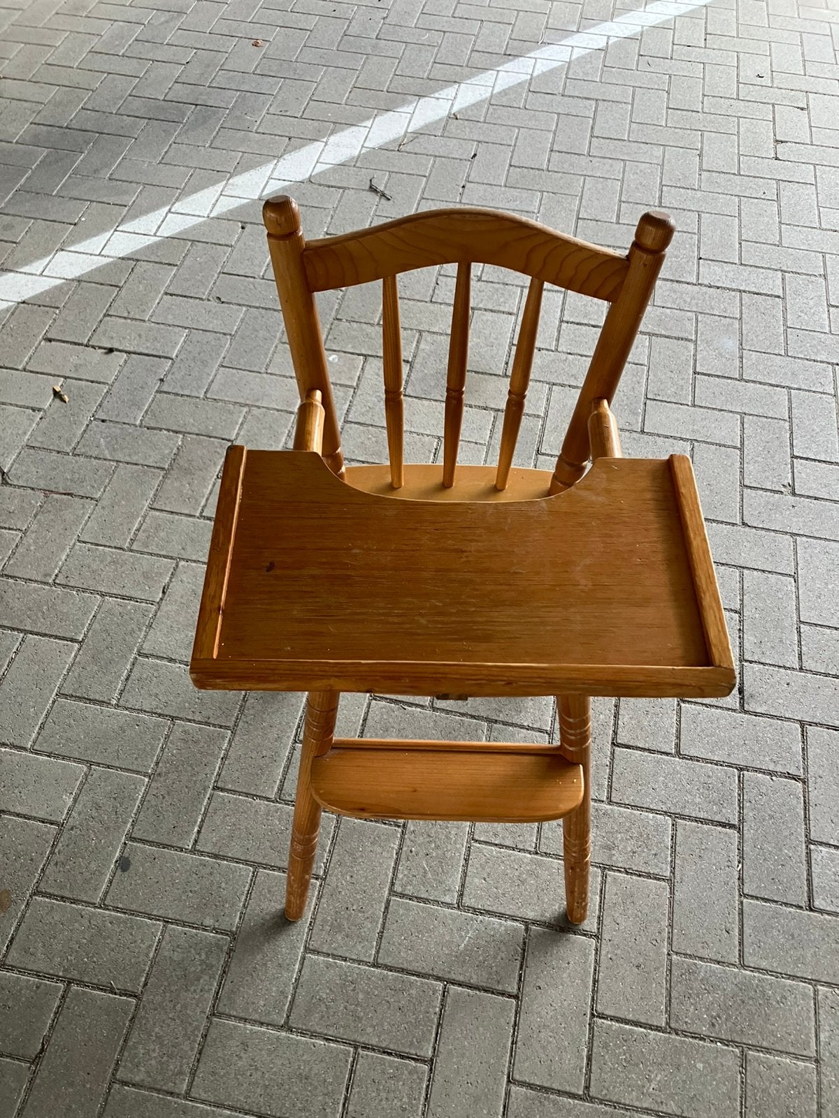 Houten Kinderstoeltje, Kinderen en Baby's, Kinderkamer | Tafels en Stoelen, Ophalen, Zo goed als nieuw, Stoel(en)