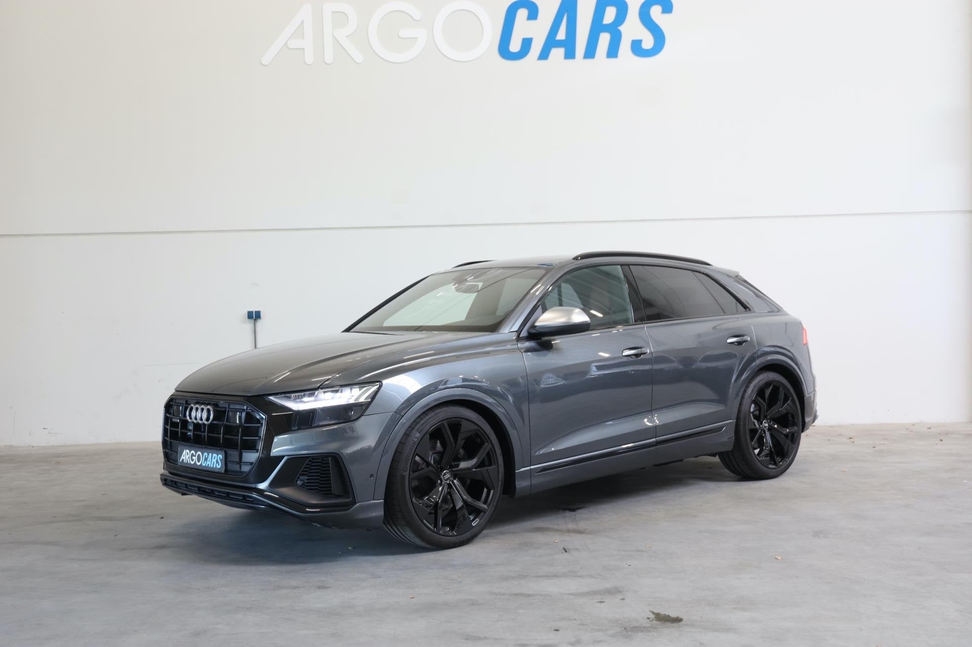Audi Q8 4.0 TFSI SQ8 QUATTRO MATRIX LED RED LEDER INTERIOR C, Auto's, Audi, Automaat, Gebruikt, 2245 kg, Leder