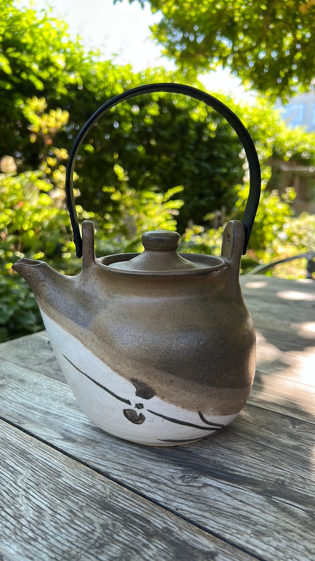 Japandi keramiek studio pottery theepotje gesigneerd, Ophalen of Verzenden, Zo goed als nieuw, Rond, Minder dan 30 cm