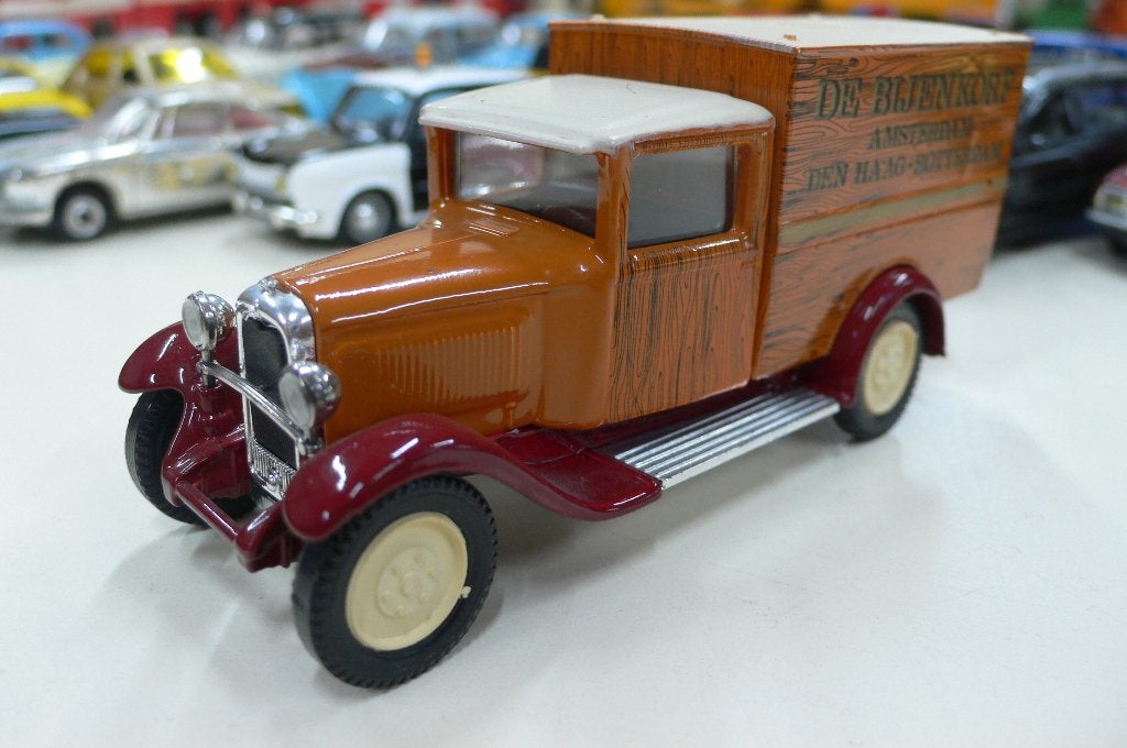 citroen c4 - de bijenkorf - solido- 1/43, Hobby en Vrije tijd, Modelauto's | 1:43, Nieuw, Auto, Solido, Verzenden
