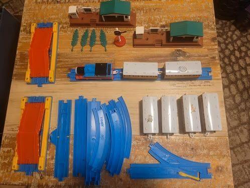 Thomas de Trein Speelset met Rails en Stations, Kinderen en Baby's, Speelgoed | Thomas de Trein, Ophalen of Verzenden, Gebruikt
