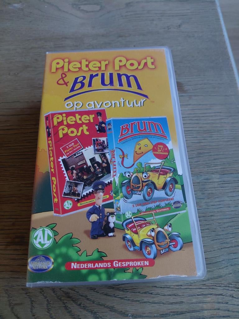Pieter Post & Brum op Avontuur dubbel VHS box., Gebruikt, Alle leeftijden, Kinderprogramma's en -films, Ophalen of Verzenden