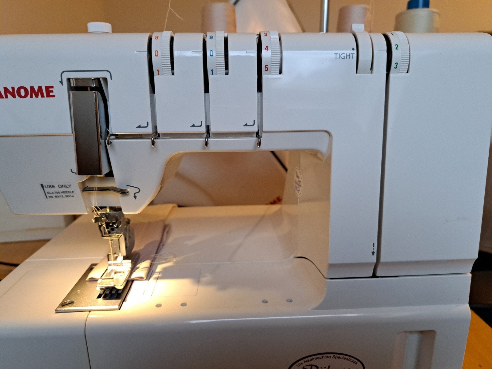 Janome CoverLockmachine Janome 2000 - Perfect voor al uw naa, Hobby en Vrije tijd, Ophalen, Gebruikt, Lockmachine, Janome