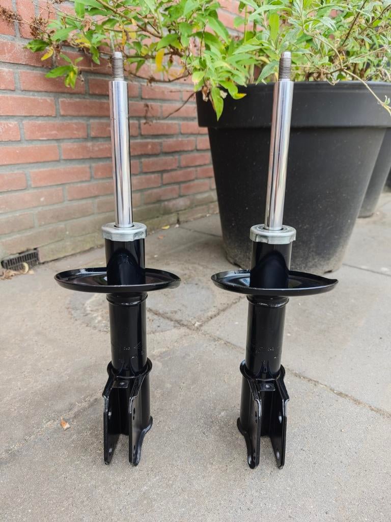 Zeer mooie schokdempers Renault Megane 1 phase 2,2.0 16v, Ophalen of Verzenden, Nieuw, Renault