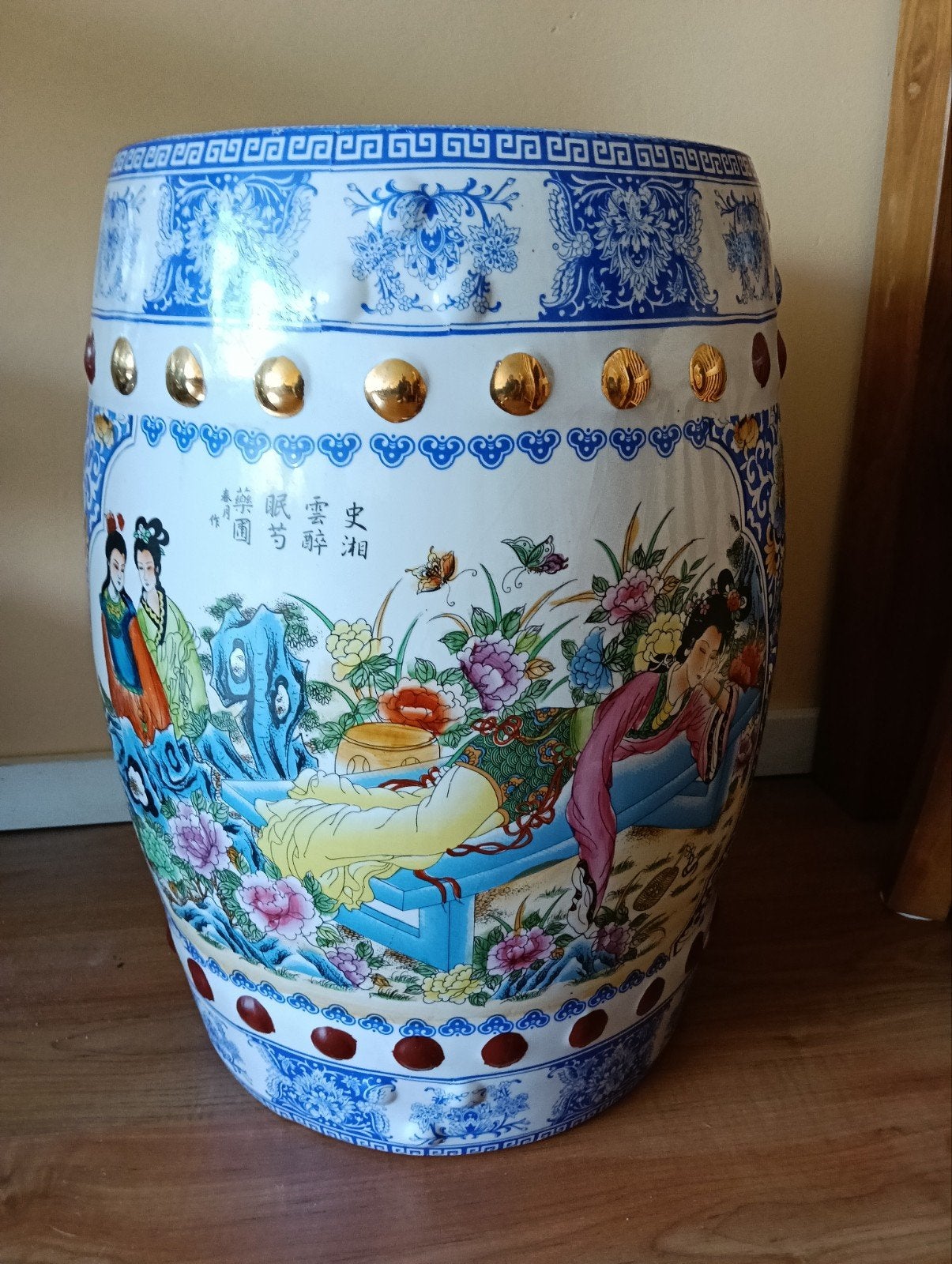 Antieke Chinese porseleinen tuinkruk met figuren, Antiek en Kunst, Ophalen