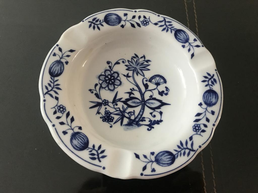 Zeldzame Kahla Zwiebelmuster Asbak - Made in GDR (DDR), Ophalen