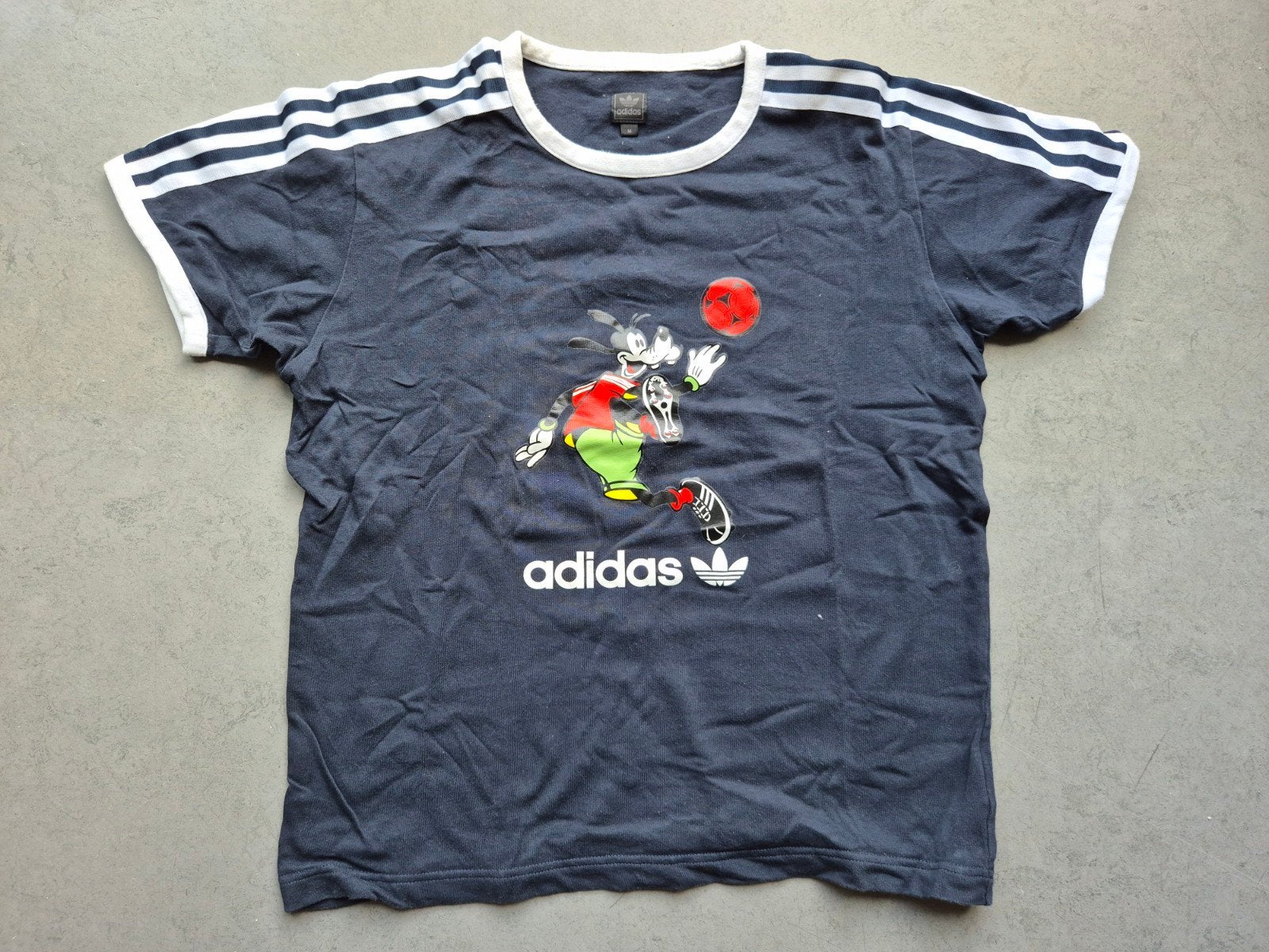 Vintage Adidas/ Disney voetbalshirt, Ophalen of Verzenden, Zo goed als nieuw, Adidas, Maat 48/50 (M)