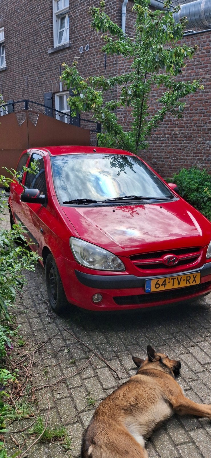 Hyundai Getz 1.1 3DRS 2007 Rood, Auto's, Hyundai, 31 €/maand, 4 cilinders, Origineel Nederlands, Handgeschakeld