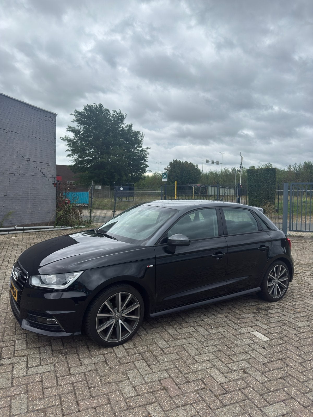 Audi A1 1.0 Tfsi 95pk S Tronic 2018 Zwart automaat, Auto's, A1, Origineel Nederlands, Particulier, 1065 kg