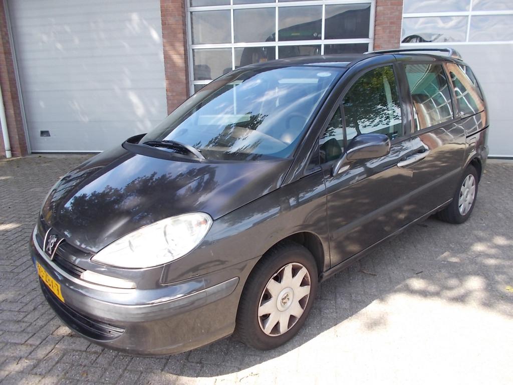 Peugeot 807 2.0 HDiF Norwest ( ZO MEE OF EXPORT! ), Auto's, Voorwielaandrijving, Stof, Parkeersensor, 14 km/l