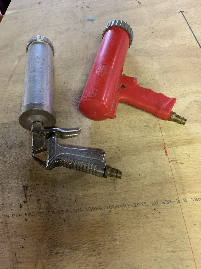 Pneumatische Kitspuit & Pneumatische Vetspuit, Ophalen, Gebruikt, Kitspuit