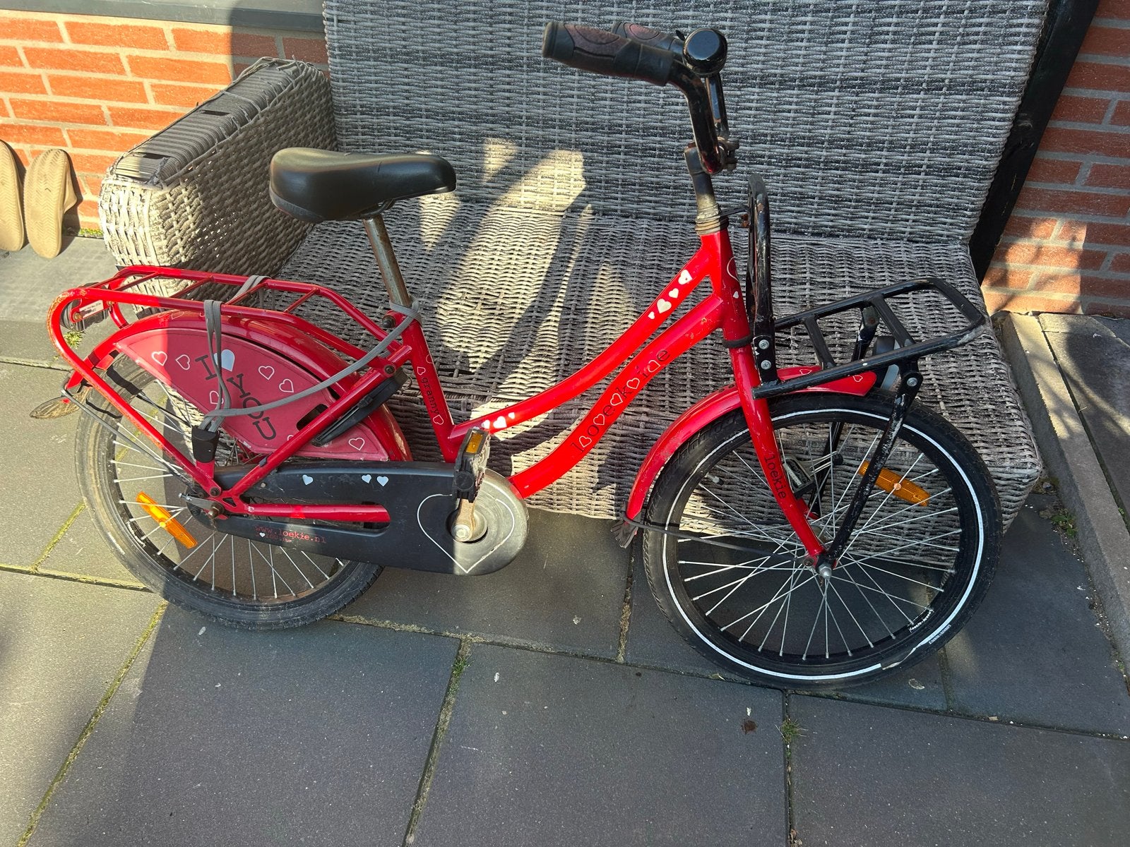 Rode kinderfiets met bagagedrager, Fietsen en Brommers, Ophalen, Gebruikt, Terugtraprem, 16 tot 20 inch