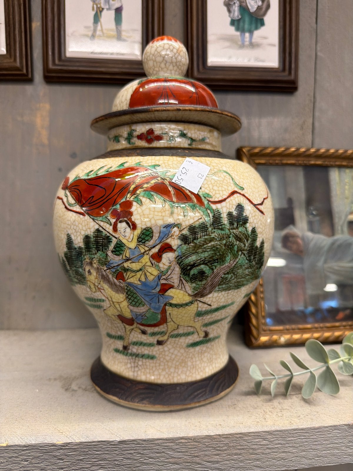 Antieke Chinese gemberpot met gedetailleerde beschildering, Ophalen