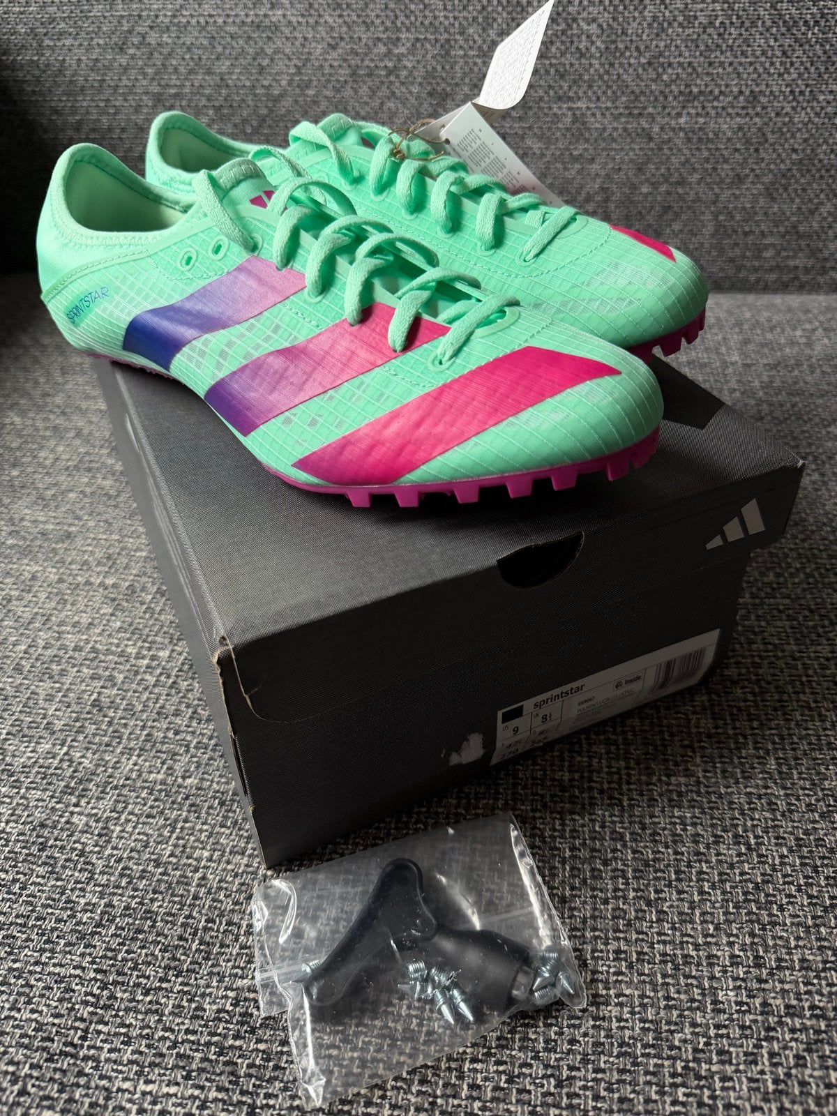 Adidas Sprintstar Spikes - Nieuw in doos - Maat 42.5, Overige kleuren, Sportschoenen, Nieuw, Ophalen of Verzenden