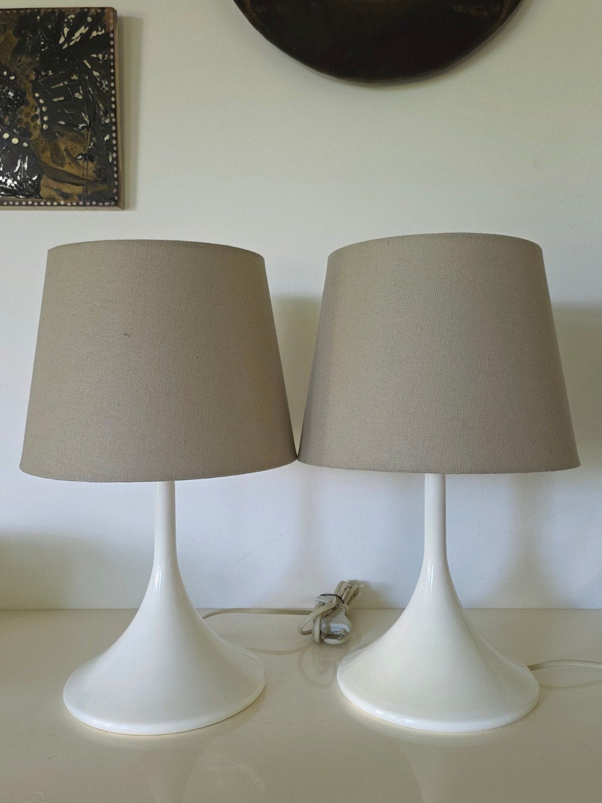 2 Vintage tafellampen met kunststof trompetvoet, 41 cm, Kunststof, Gebruikt, Overige merken