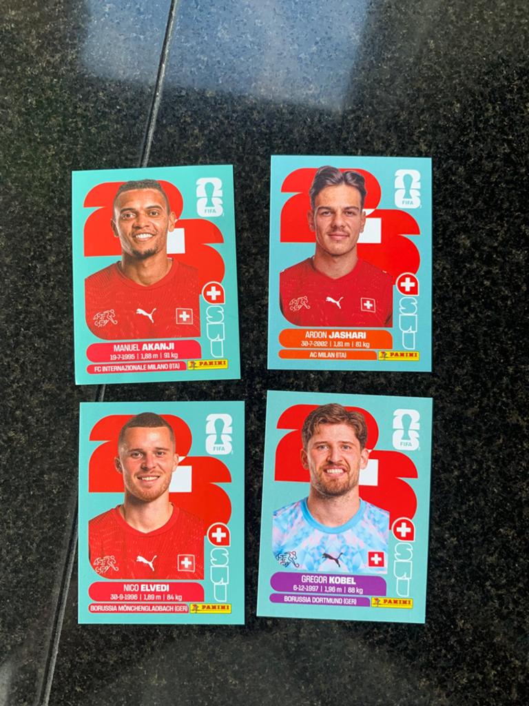 Zwitserland (WK 2026 Panini stickers), Ophalen of Verzenden, Zo goed als nieuw, Meerdere stickers
