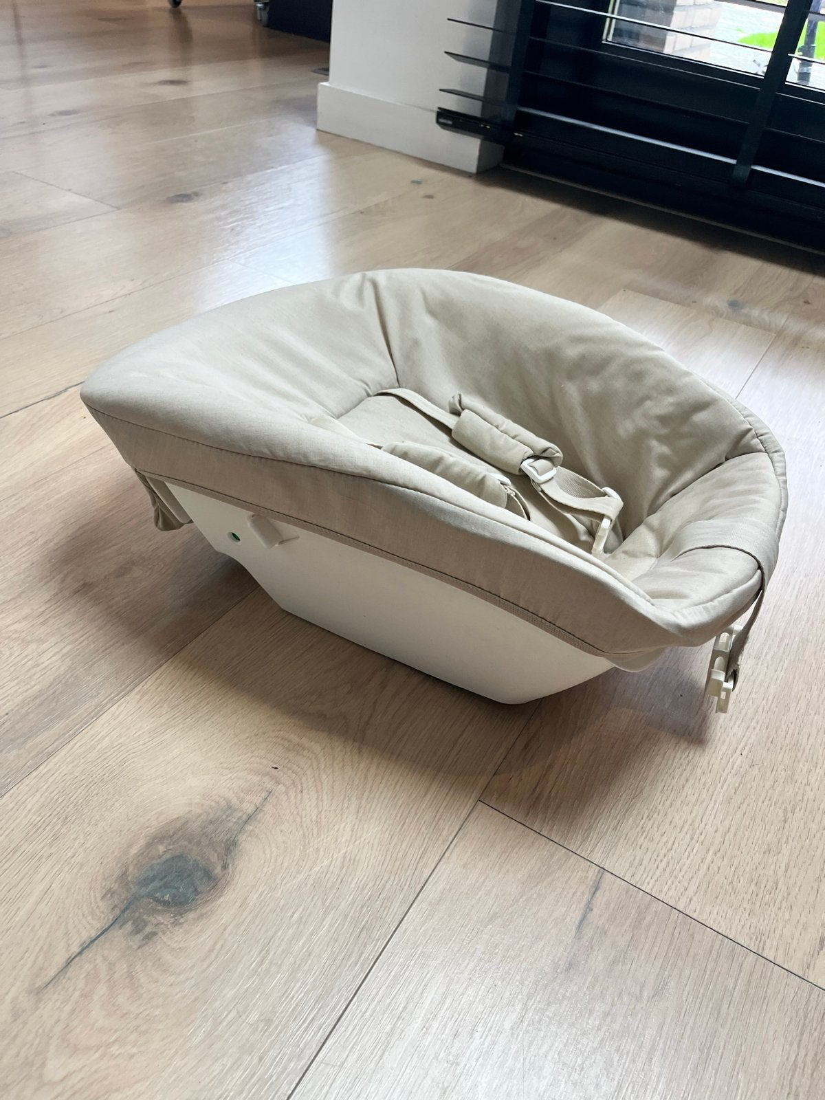 Stokke Tripp Trapp Newborn Set met hoes en speelgoedhanger, Ophalen, Zo goed als nieuw, Overige typen, Gordel(s)