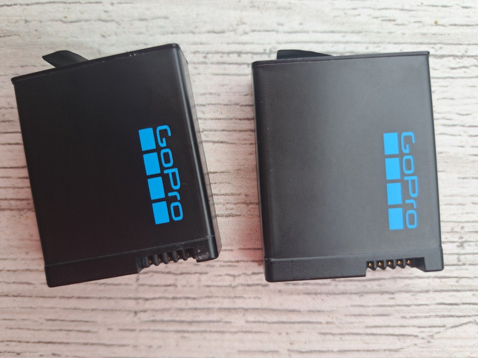 Twee GoPro Hero Accu (gopro 13)
