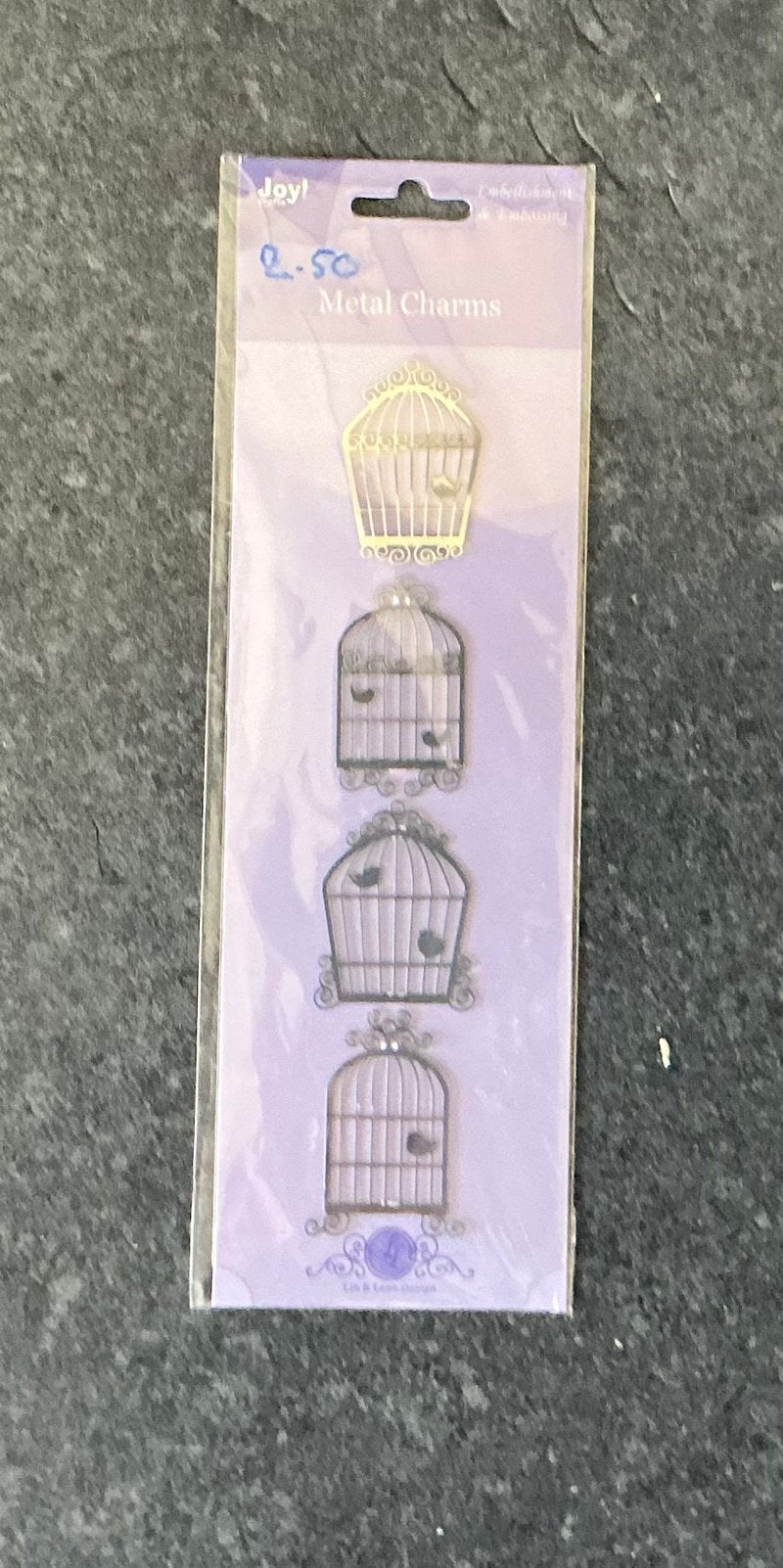 4 metalen charms voor kaarten en scrapsbooks, Hobby en Vrije tijd, Scrapbooking, Ophalen of Verzenden, Zo goed als nieuw, Versiering of Embellishment