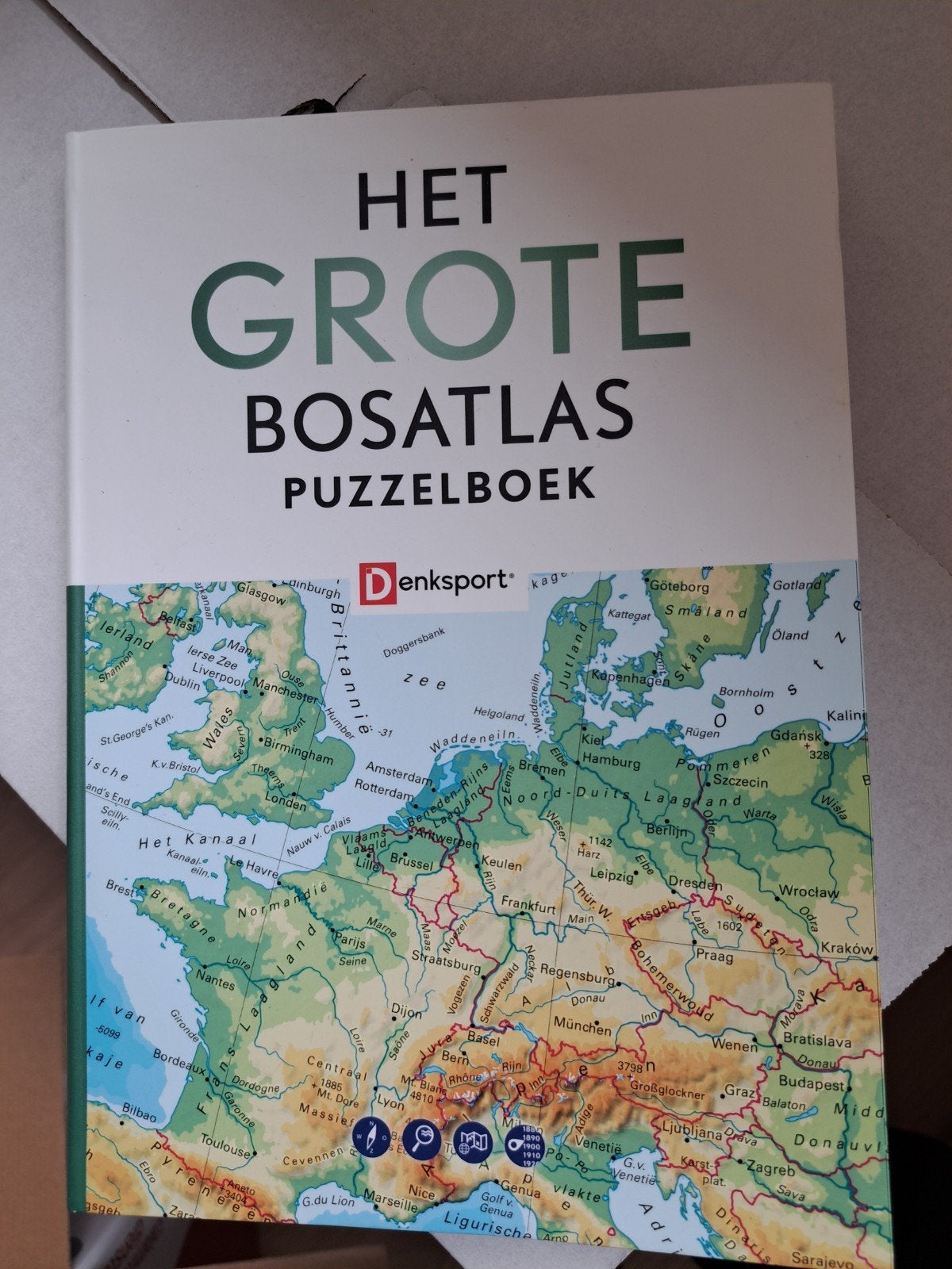 nieuw Het Grote Bosatlas Puzzelboek - Denksport, Bosatlas, 2000 tot heden, Nieuw, Ophalen of Verzenden
