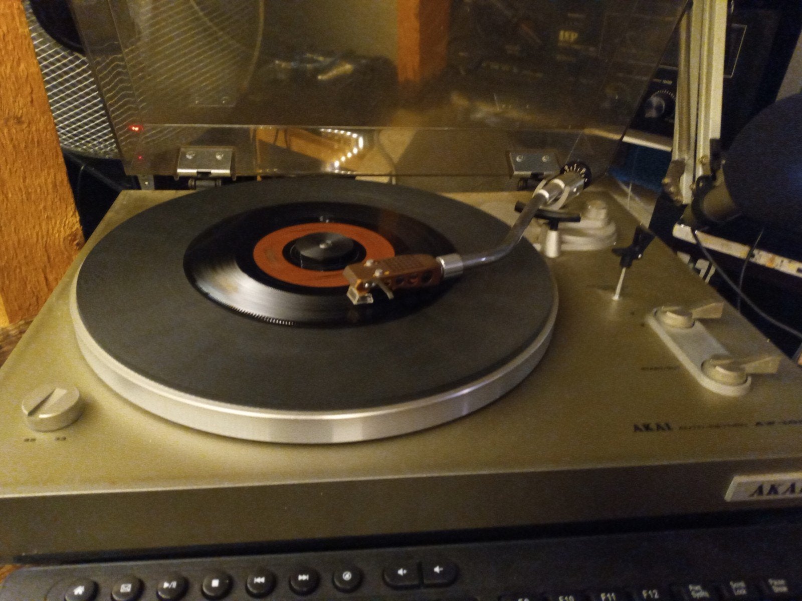 Akai AP-100C Platenspeler - Vintage en Automatisch, Audio, Tv en Foto, Platenspelers, Ophalen, Gebruikt, Automatisch, Platenspeler