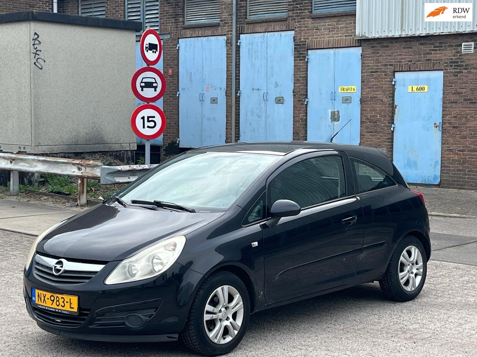 Opel Corsa 1.2-16V Essentia, Auto's, Voorwielaandrijving, 450 kg, 4 cilinders, 1229 cc