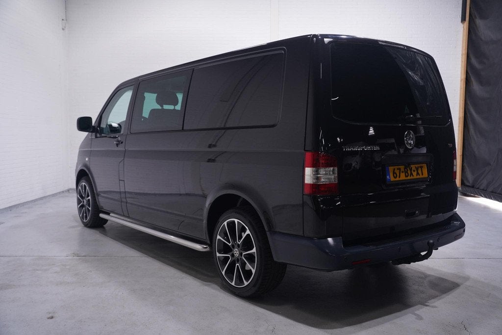 Volkswagen Transporter 2.5 TDI 174 pk Dubbel Cabine L2 Autom, Stof, Gebruikt, Volkswagen, Zwart
