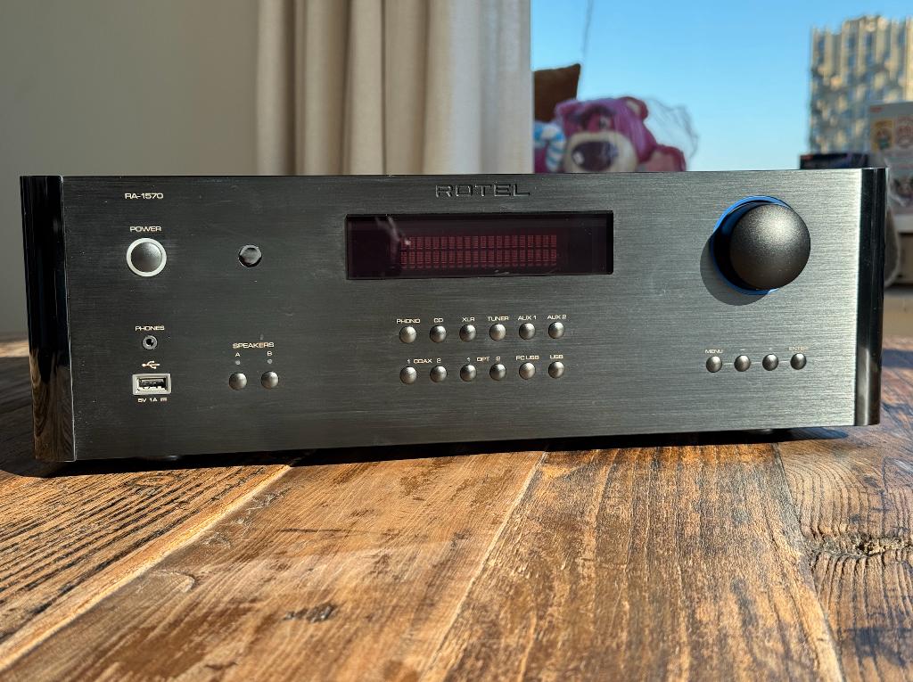 Rotel RA-1570, Audio, Tv en Foto, Versterkers en Receivers, Gebruikt, 120 watt of meer, Stereo, Ophalen