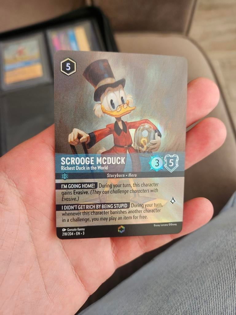 Disney Lorcana Dagobert Duck - Scrooge McDuck enchanted, Ophalen of Verzenden, Zo goed als nieuw, Losse kaart, Foil