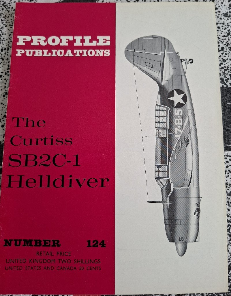 Profile boekje Curtiss Helldiver, Overige merken, 1:200 of kleiner, Verzenden, Zo goed als nieuw