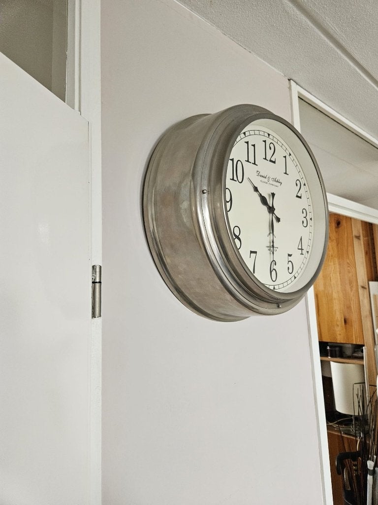 schoolklok, Ophalen of Verzenden, Zo goed als nieuw, Wandklok