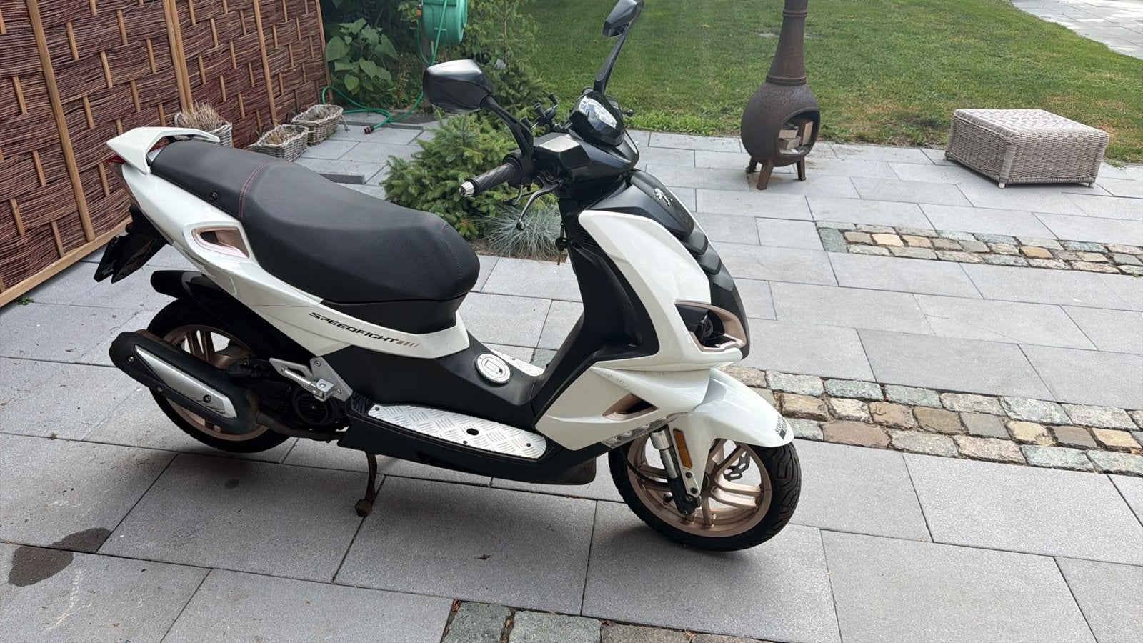 Peugeot Speedfight Scooter - Wit/Zwart, 8333 km, Fietsen en Brommers, Scooters | Peugeot, Ophalen, Gebruikt, Maximaal 45 km/u