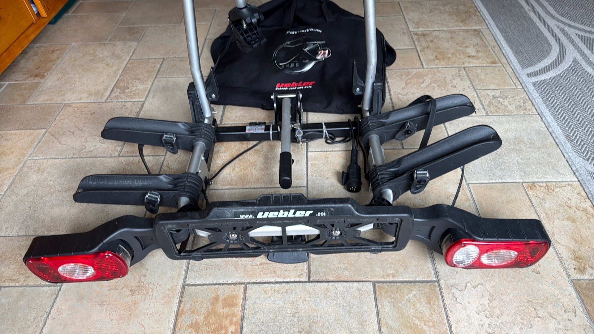 Uebler x21 trekhaakdrager voor 2 electrische fietsen, izgs, Ophalen of Verzenden, Zo goed als nieuw, 2 fietsen, Trekhaakdrager