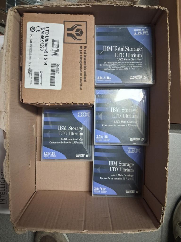 12x IBM LTO 5 - 1.5Tb tapes, Ophalen of Verzenden, Zo goed als nieuw