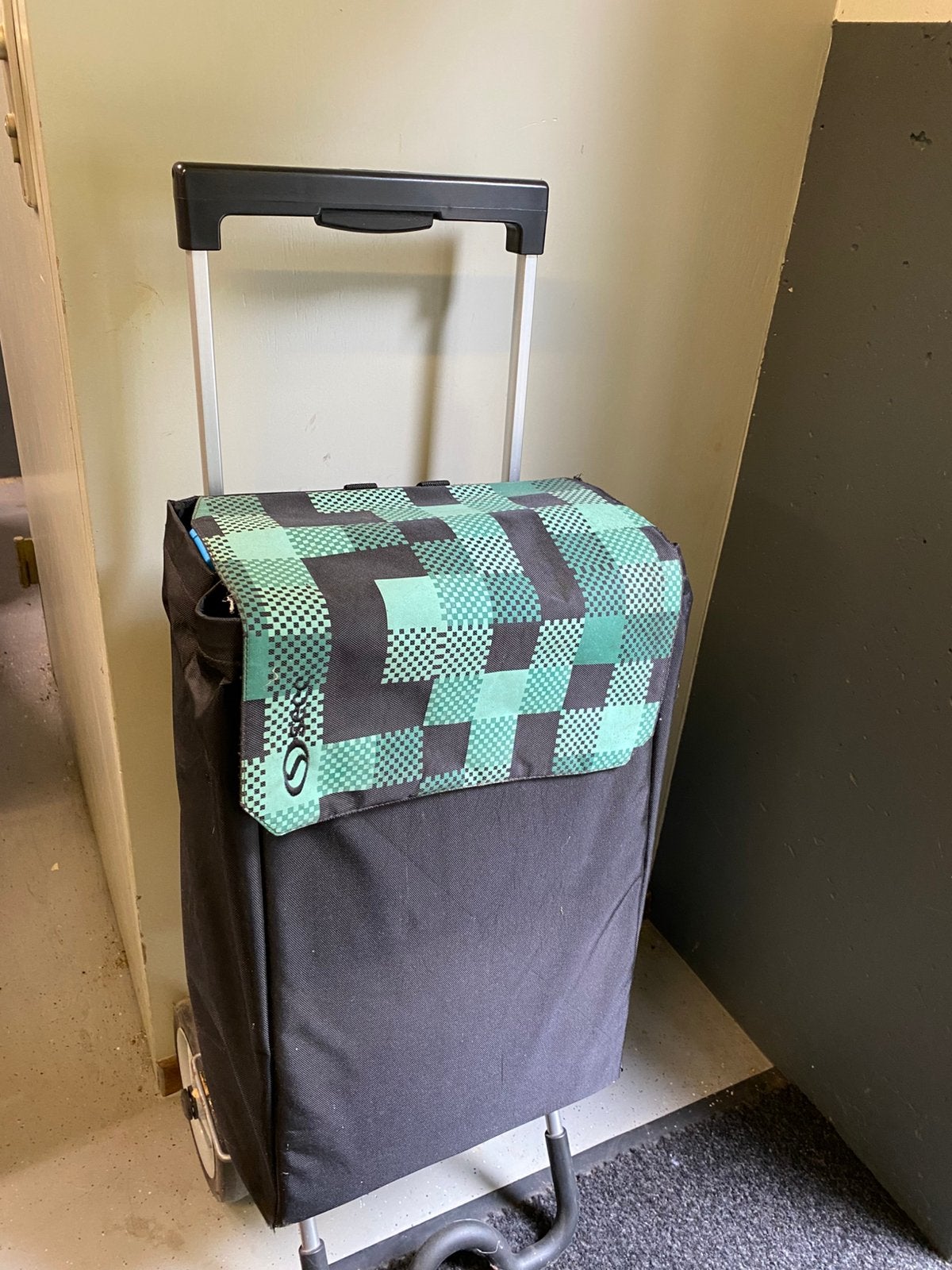 2 vrij nieuwe Andersen Scala Shopper Hente mint, Uitschuifbare handgreep, 30 cm of meer, Zwart, Ophalen of Verzenden