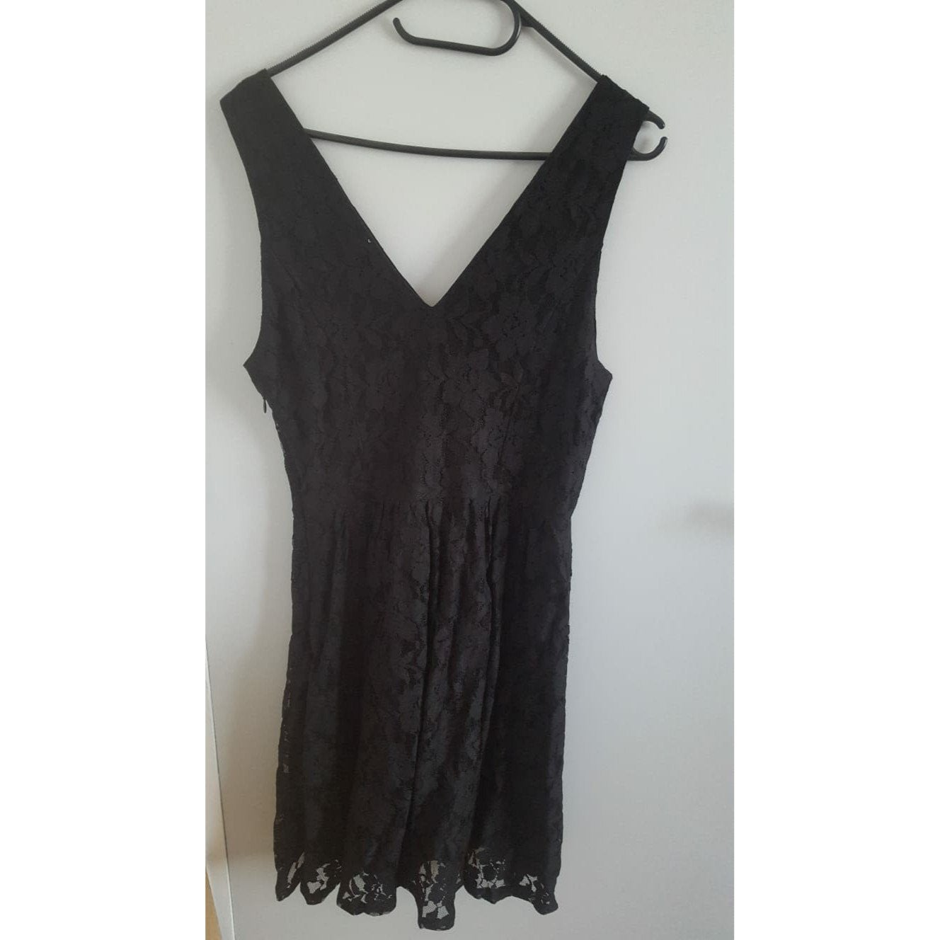 Zwart jurkje met v-hals & kant van Vero Moda maat M, Maat 38/40 (M), Verzenden, Vero Moda, Zwart